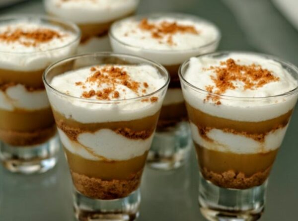 Fromage blanc, compote de pommes et spéculos