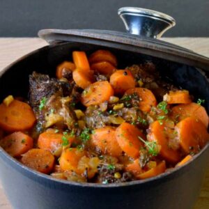 Boeuf aux carottes et coquillettes