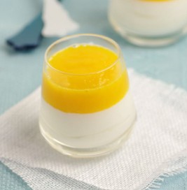Fromage blanc et coulis de mangue