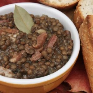 Lentilles vertes aux lardons