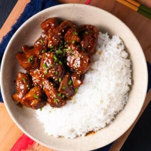 Porc au caramel et riz