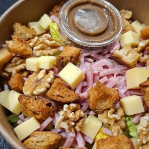 Grande salade complète au comté